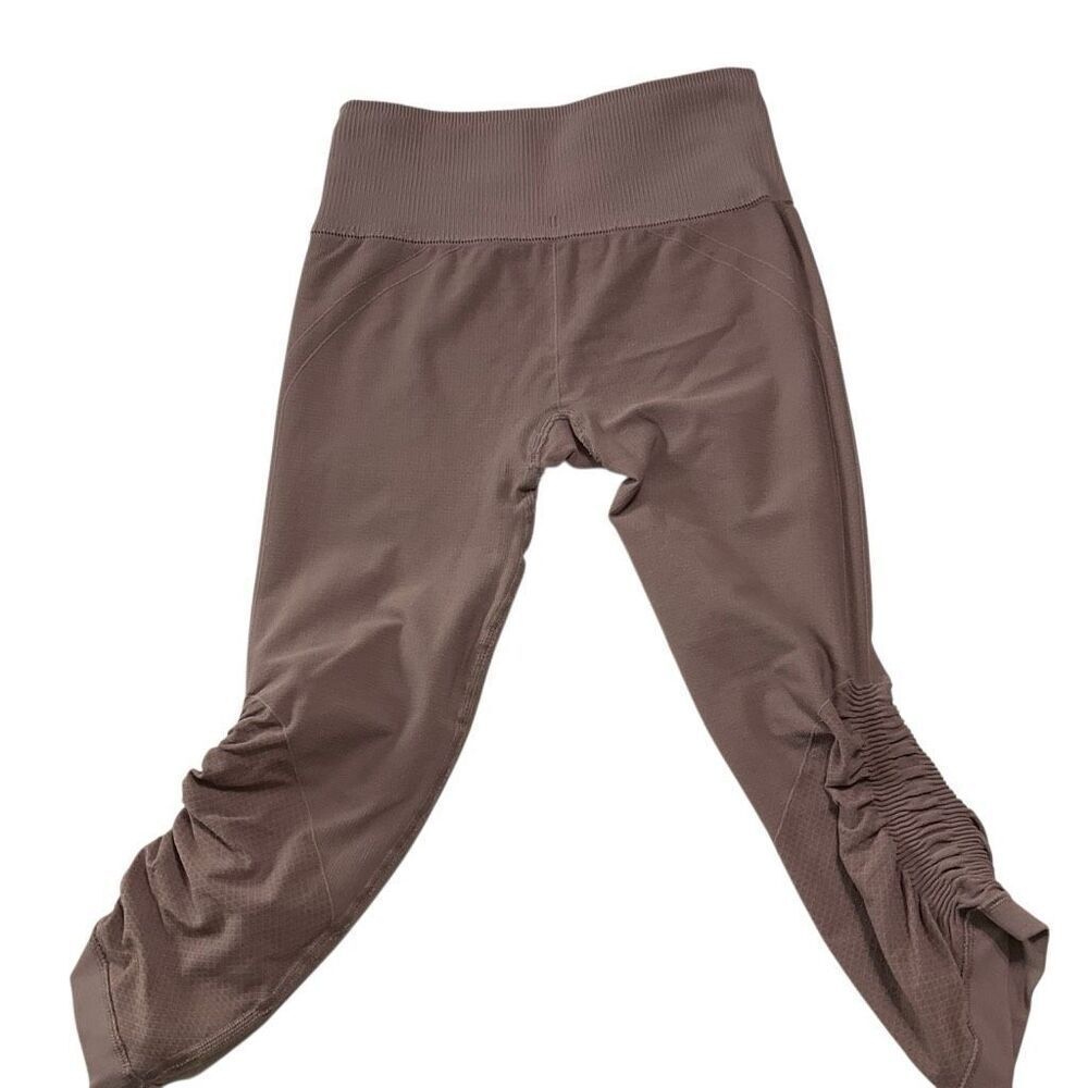Lululemon Awakening Crop Leggings, Size 4, Mauve gorpcore yoga - Picture 2 of 13